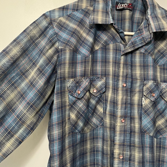 **SALE **Vintage Levi’s White Tab Western Pearl Snap Button Shirt Tapered Fit - Picture 3 of 10